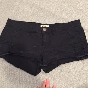 Black mudd shorts